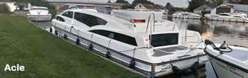 Moored at Acle bridge